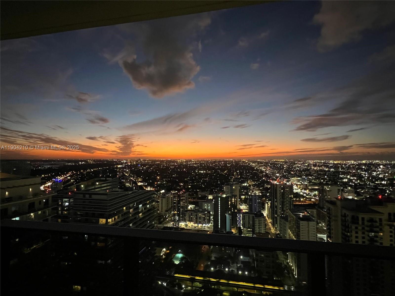 1000 Brickell Plz #4806, Miami FL 33131