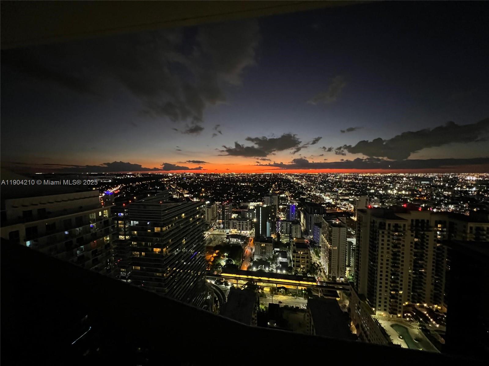 1000 Brickell Plz #4806, Miami FL 33131