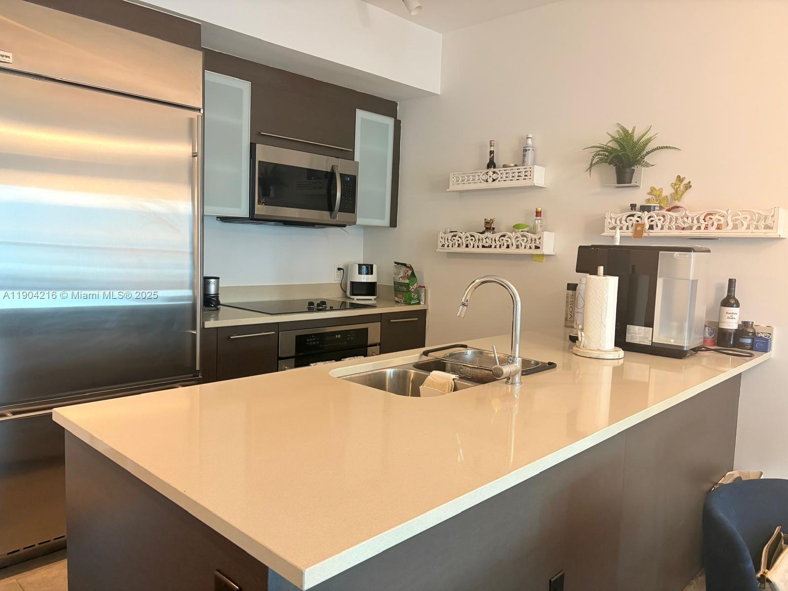 55 SE 6th St #1706, Miami FL 33131