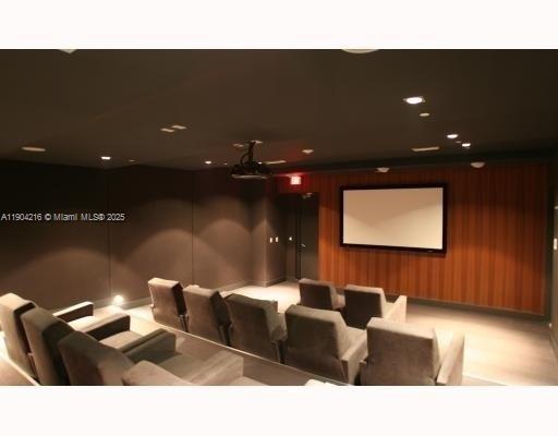 55 SE 6th St #1706, Miami FL 33131