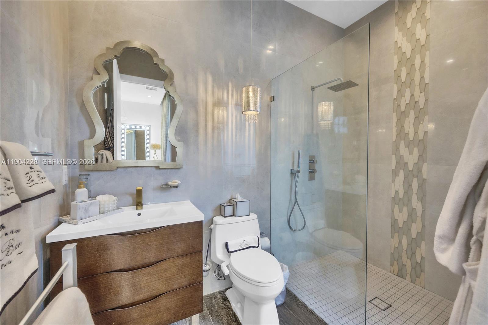 3764 Carmen Ct, Miami FL 33133