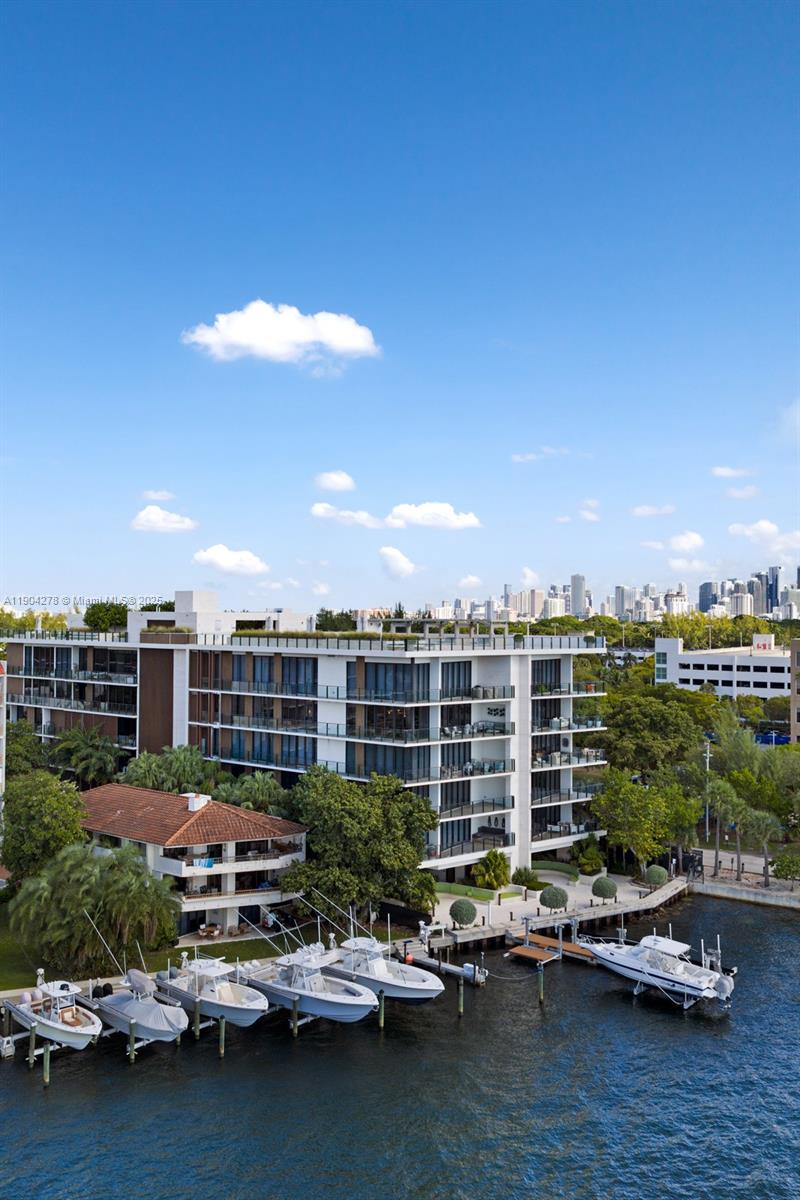 3581 E Glencoe St #501, Miami FL 33133