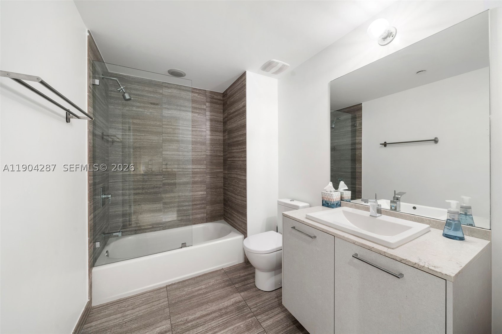 1010 Brickell Ave #1706, Miami FL 33131