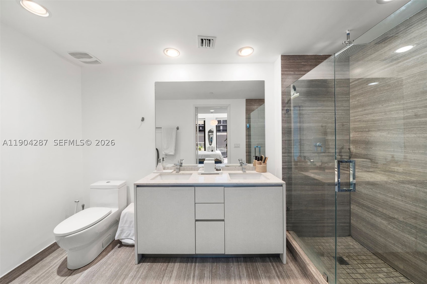 1010 Brickell Ave #1706, Miami FL 33131