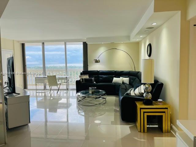 19355 Turnberry Way #10A, Aventura FL 33180