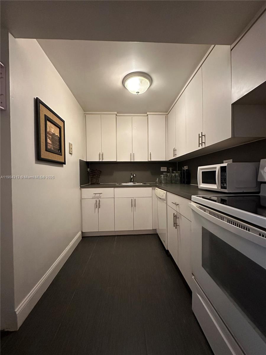 1720 NW N River Dr #305, Miami FL 33125