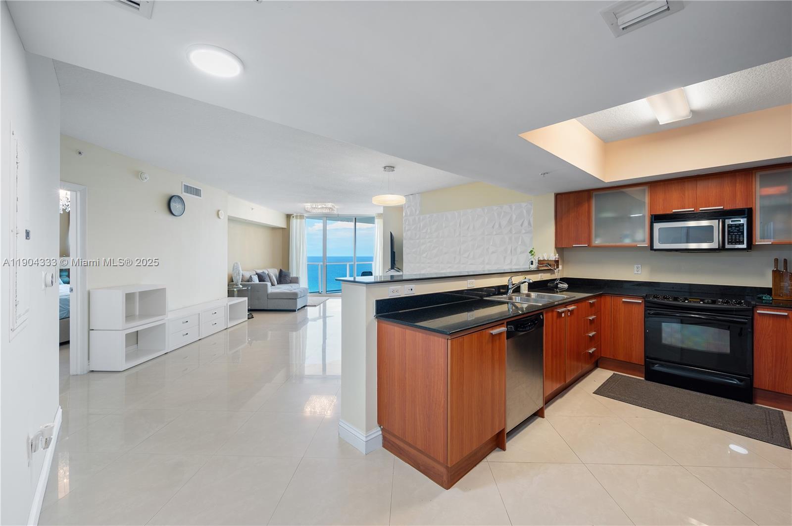 16699 Collins Ave #3305, Sunny Isles Beach FL 33160