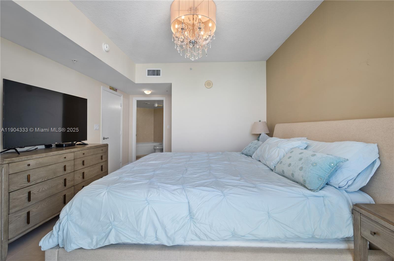 16699 Collins Ave #3305, Sunny Isles Beach FL 33160
