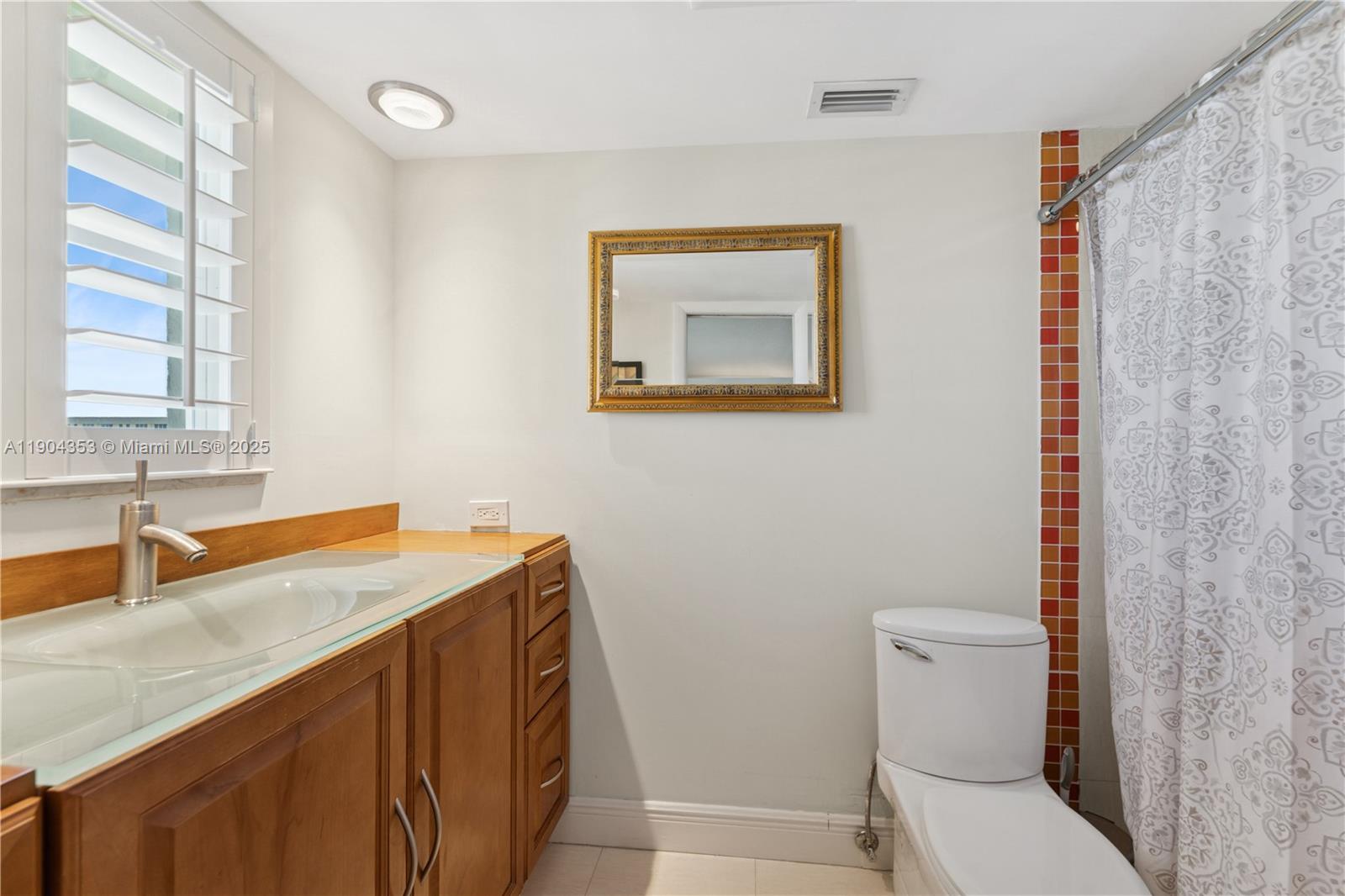 1160 Hillsboro Mile #901, Hillsboro Beach FL 33062