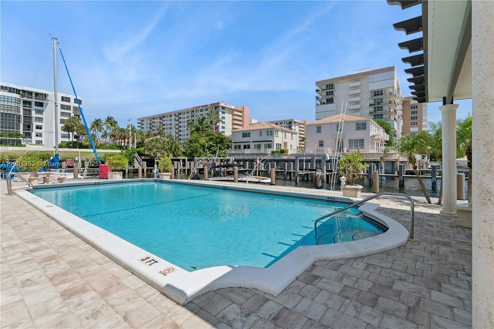 1160 Hillsboro Mile #901, Hillsboro Beach FL 33062