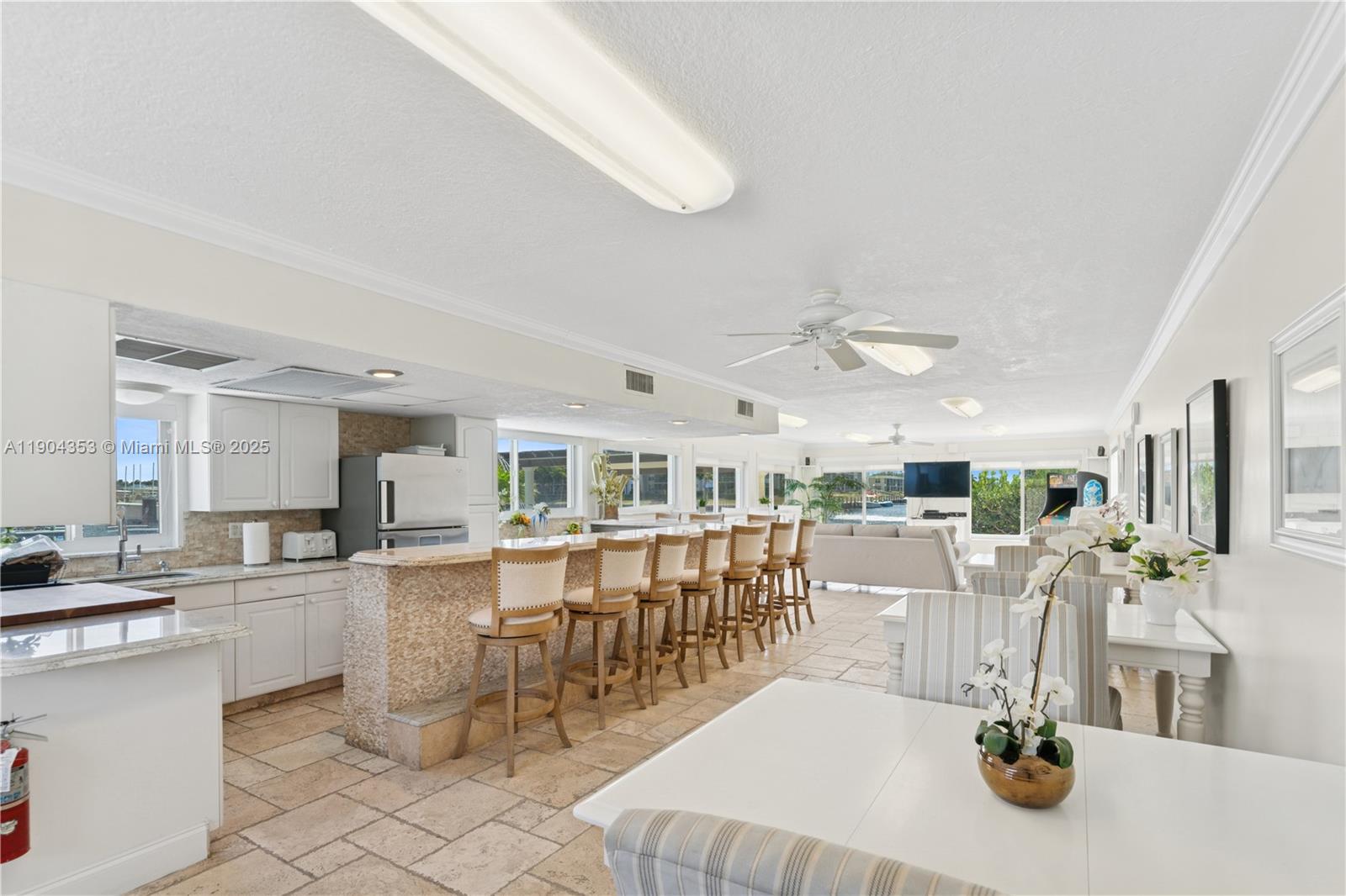 1160 Hillsboro Mile #901, Hillsboro Beach FL 33062