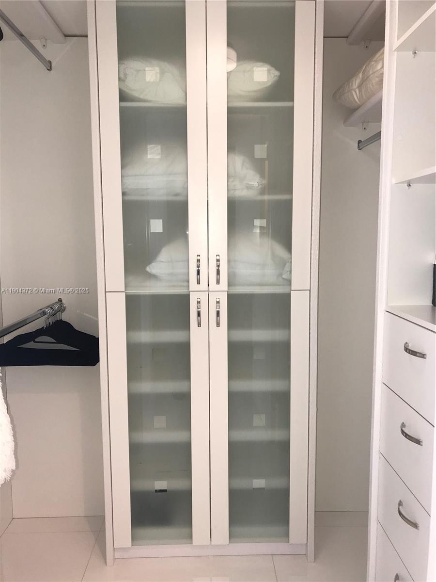 18201 Collins Ave #5104, Sunny Isles Beach FL 33160
