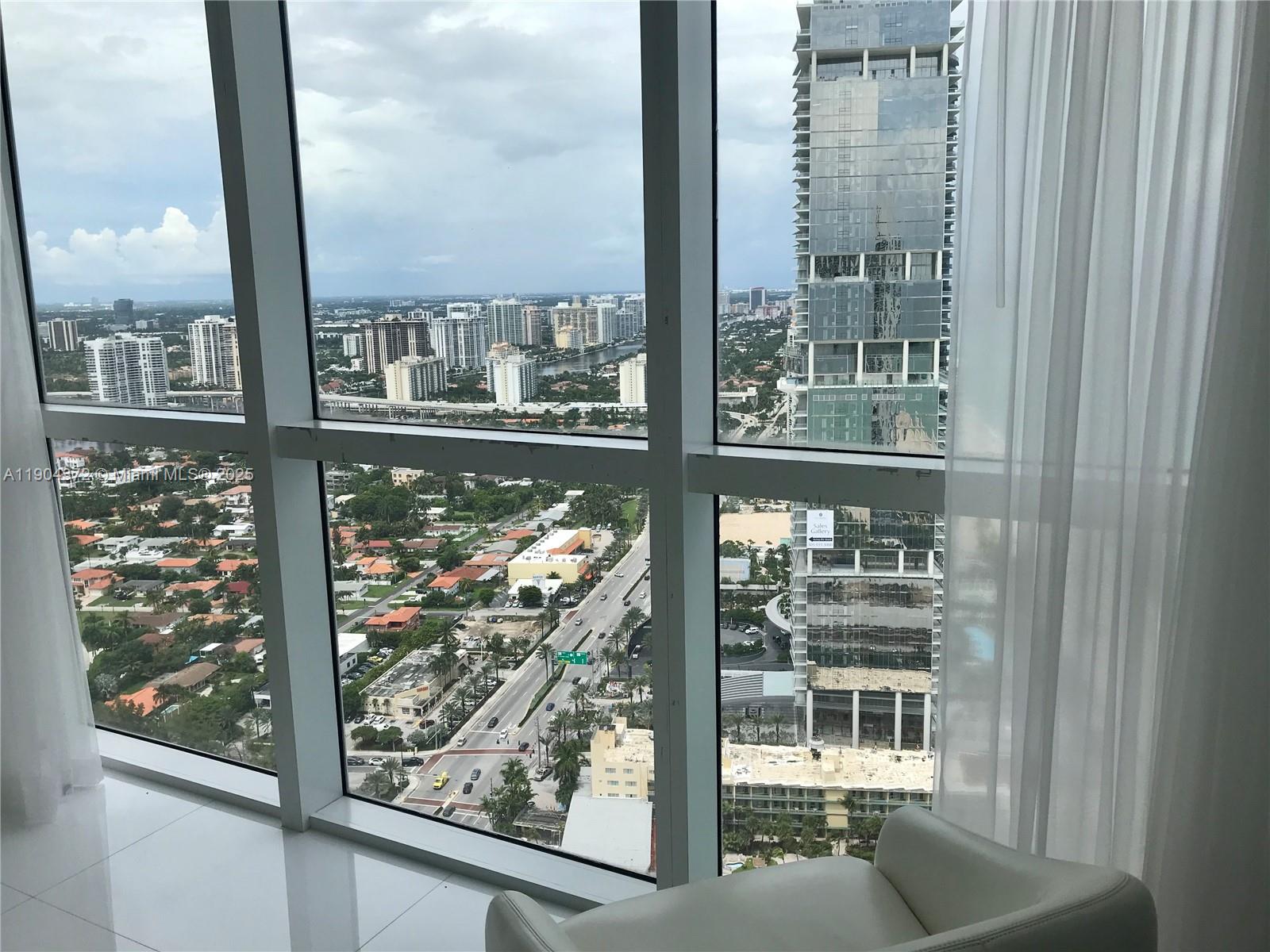 18201 Collins Ave #5104, Sunny Isles Beach FL 33160