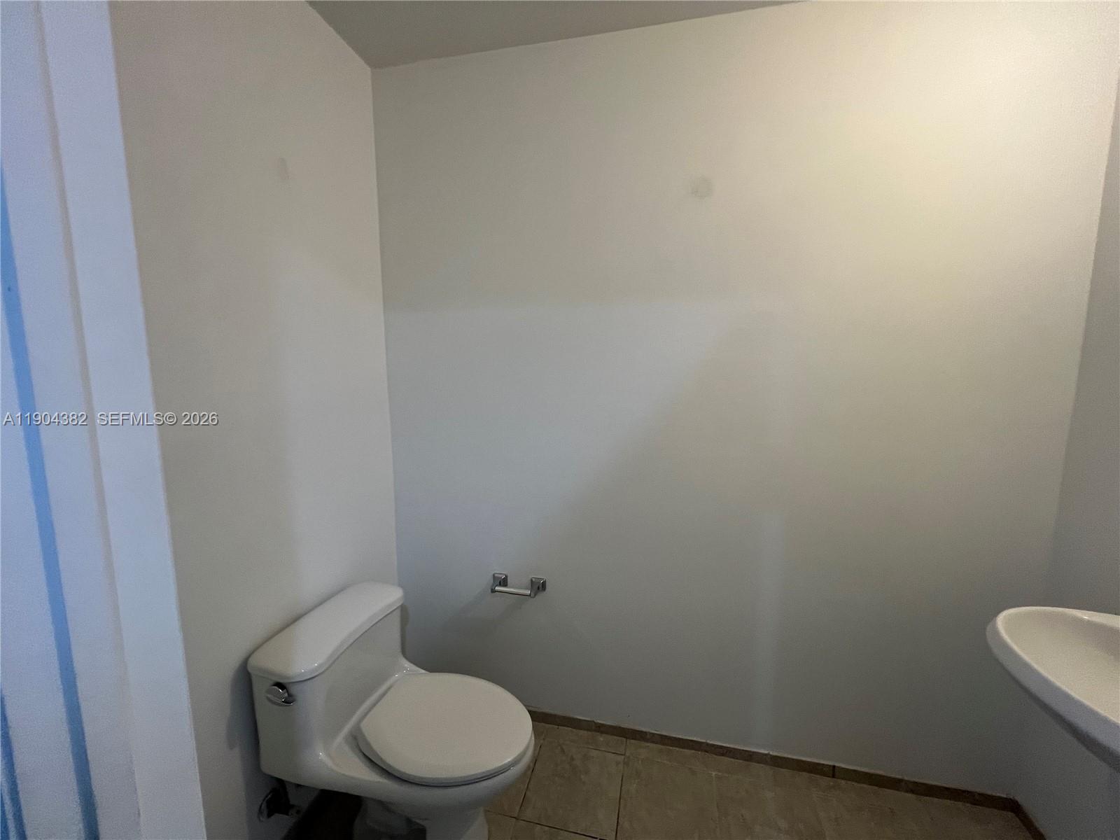 60 SW 13th St #1612, Miami FL 33130