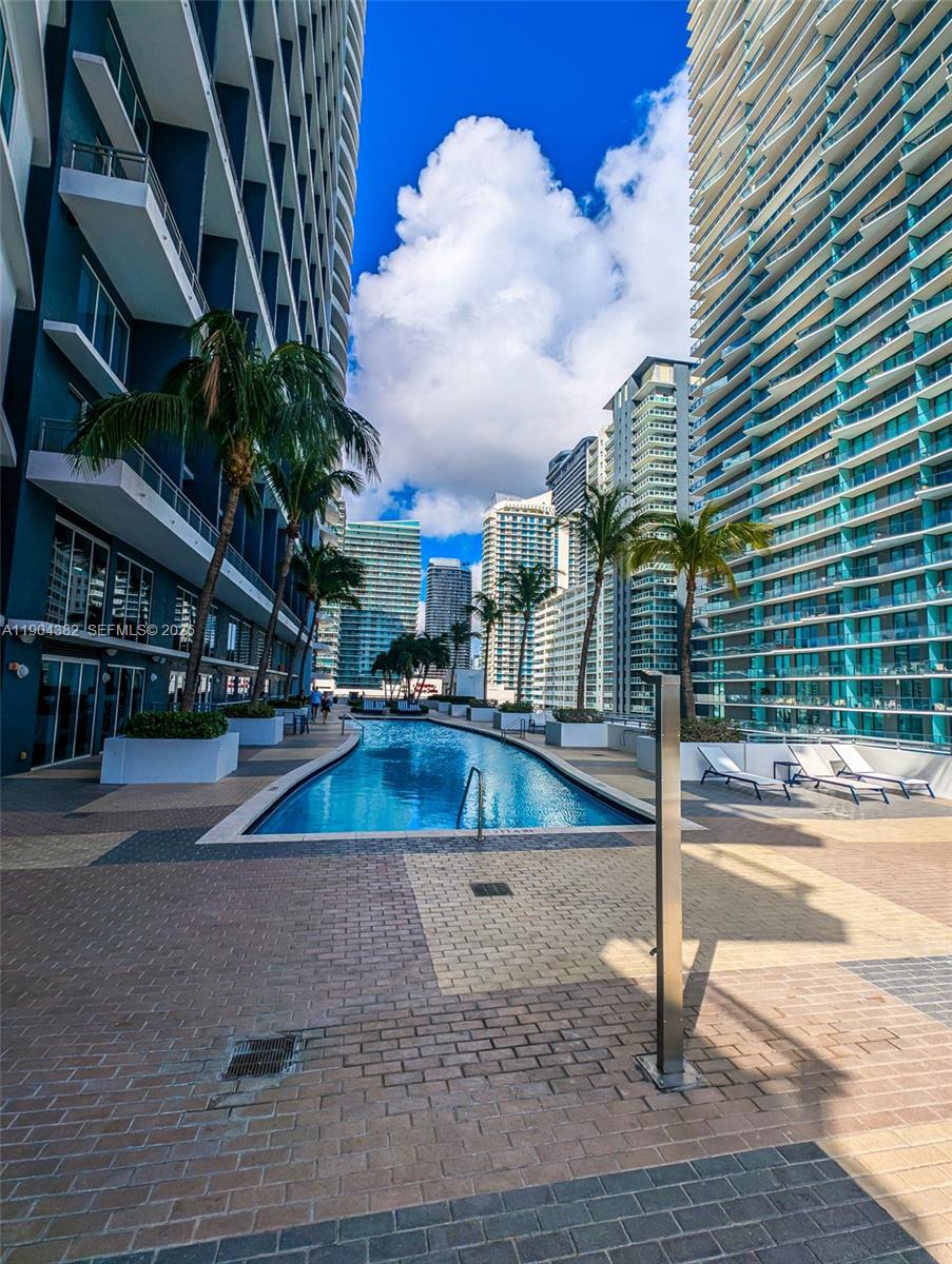 60 SW 13th St #1612, Miami FL 33130