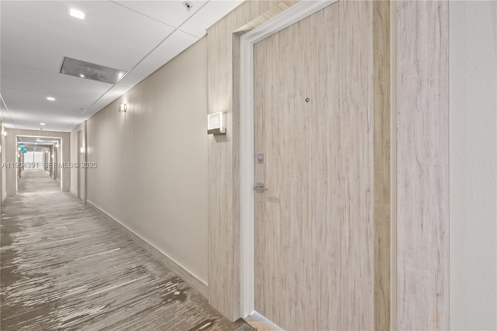 10275 COLLINS AV #514, Bal Harbour FL 33154