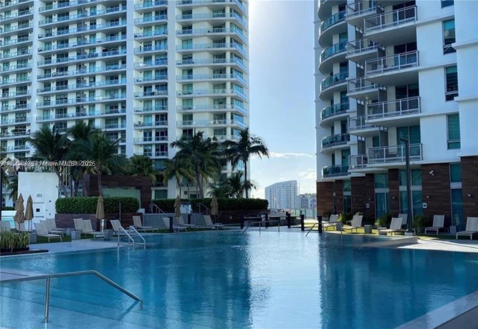 350 S Miami Ave #1707, Miami FL 33130