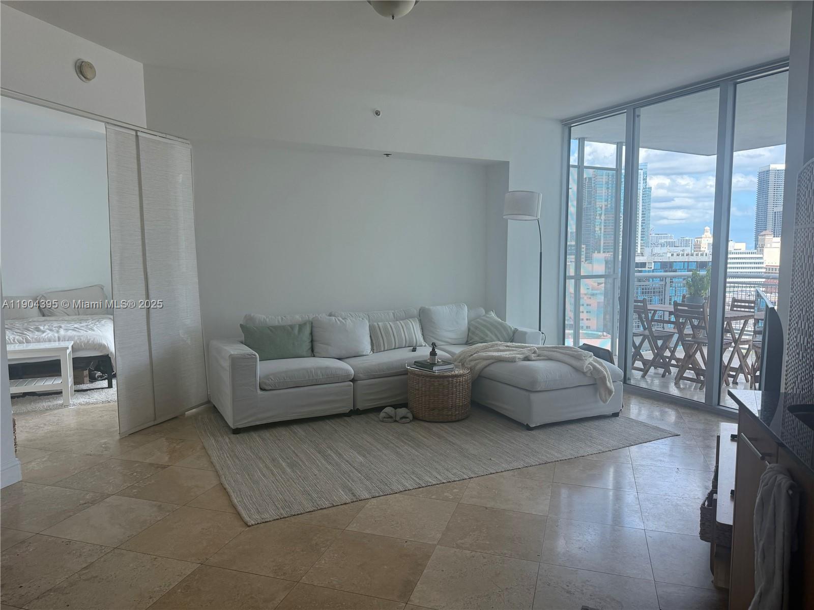 350 S Miami Ave #1707, Miami FL 33130