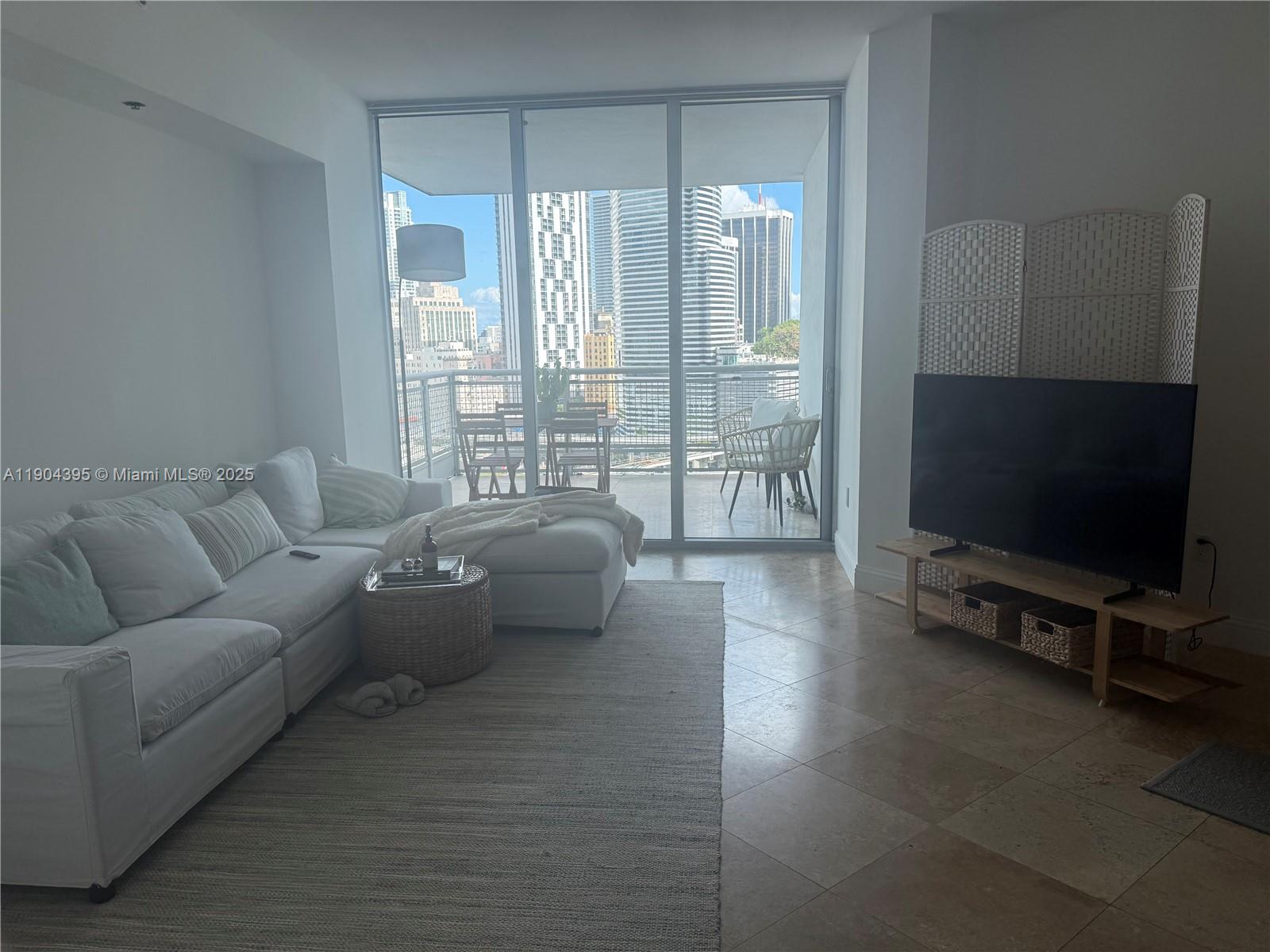 350 S Miami Ave #1707, Miami FL 33130