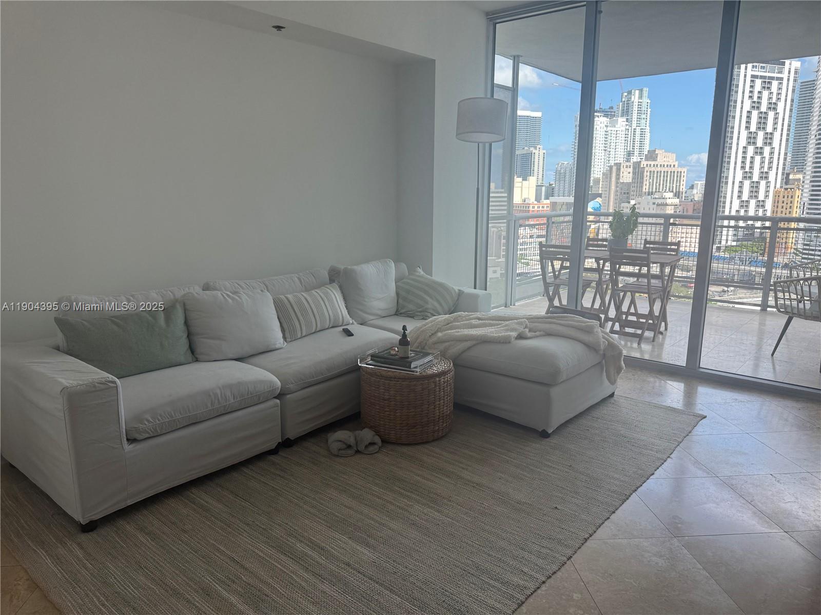 350 S Miami Ave #1707, Miami FL 33130