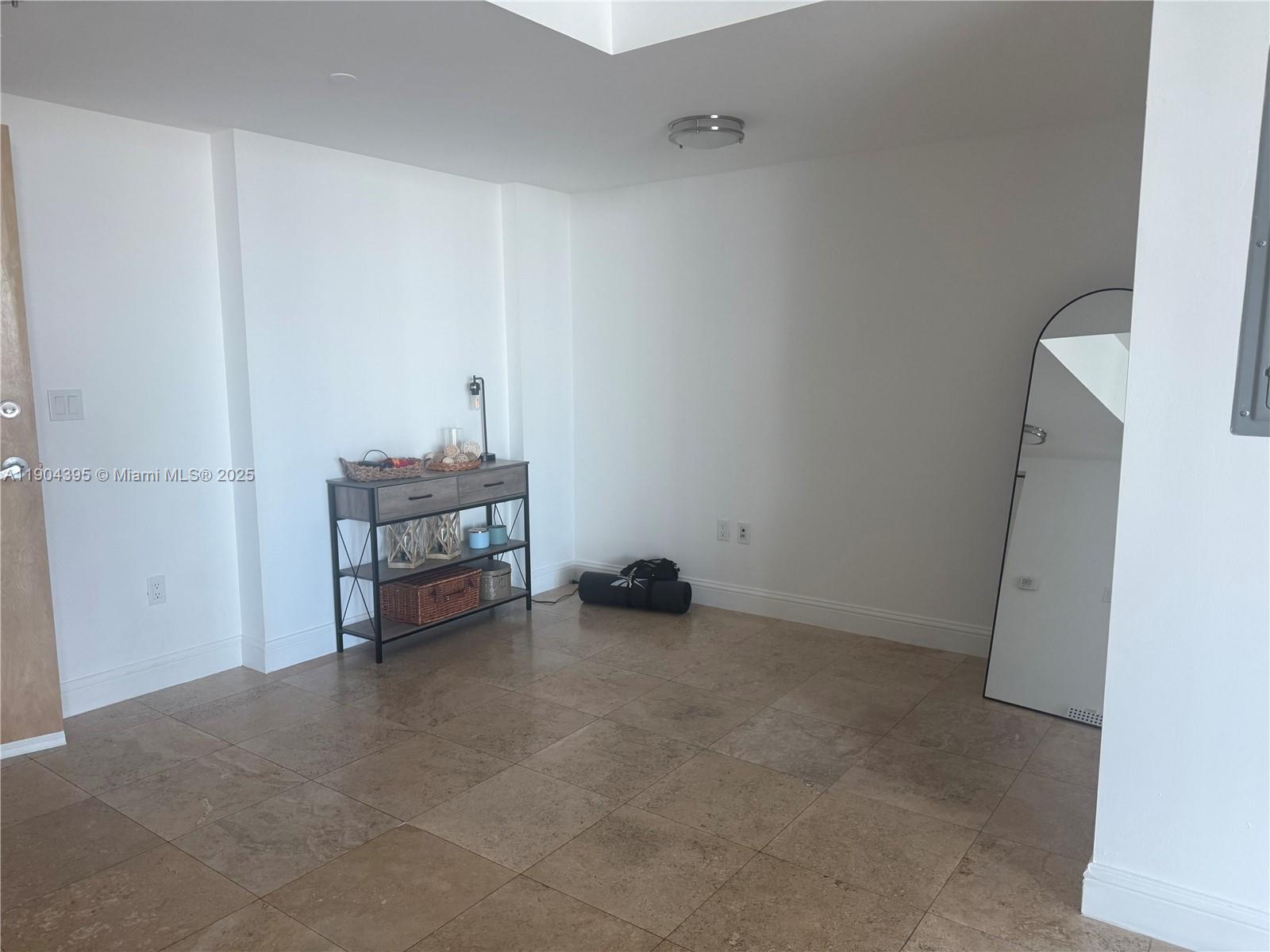 350 S Miami Ave #1707, Miami FL 33130