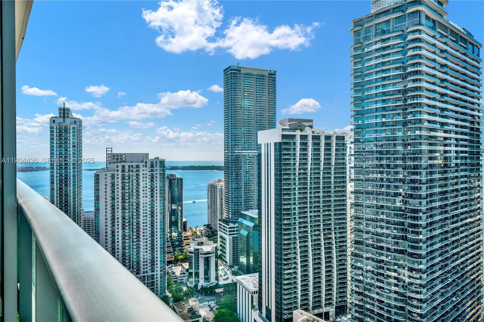 45 SW 9th St #4306, Miami FL 33130