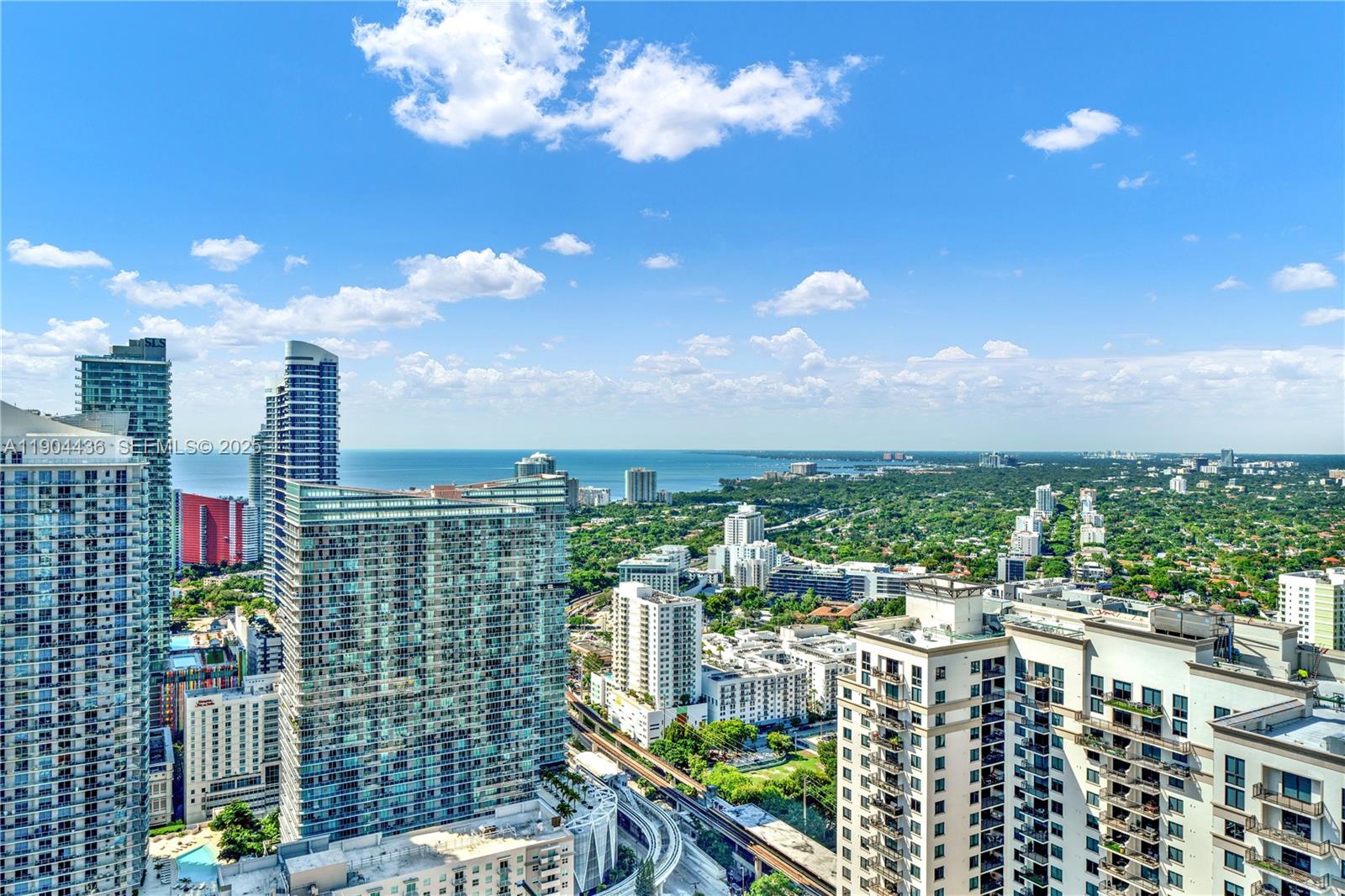 45 SW 9th St #4306, Miami FL 33130