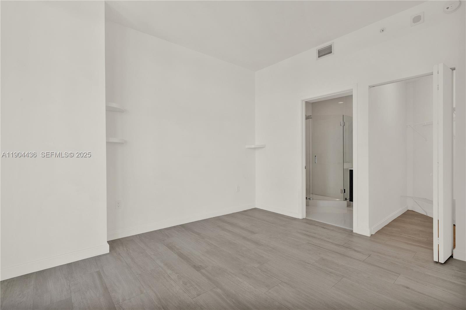 45 SW 9th St #4306, Miami FL 33130