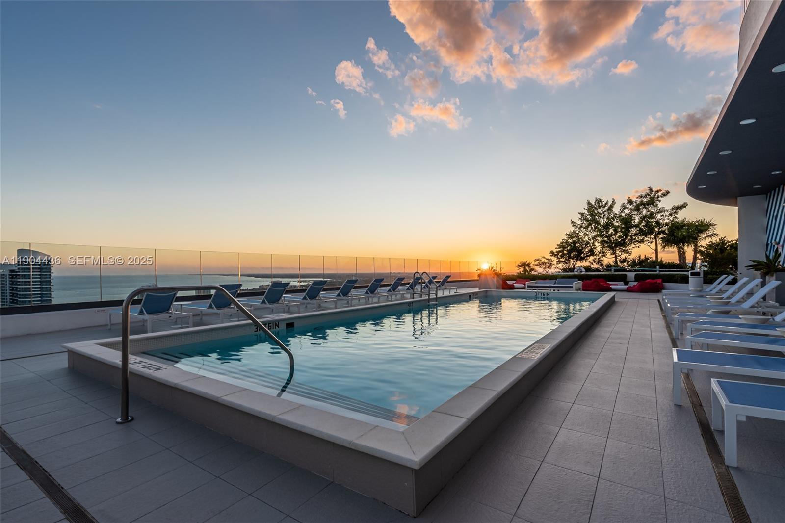 45 SW 9th St #4306, Miami FL 33130