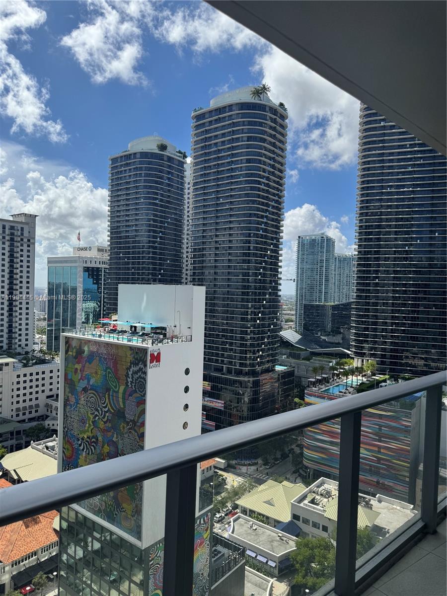 1010 Brickell Ave #2510, Miami FL 33131