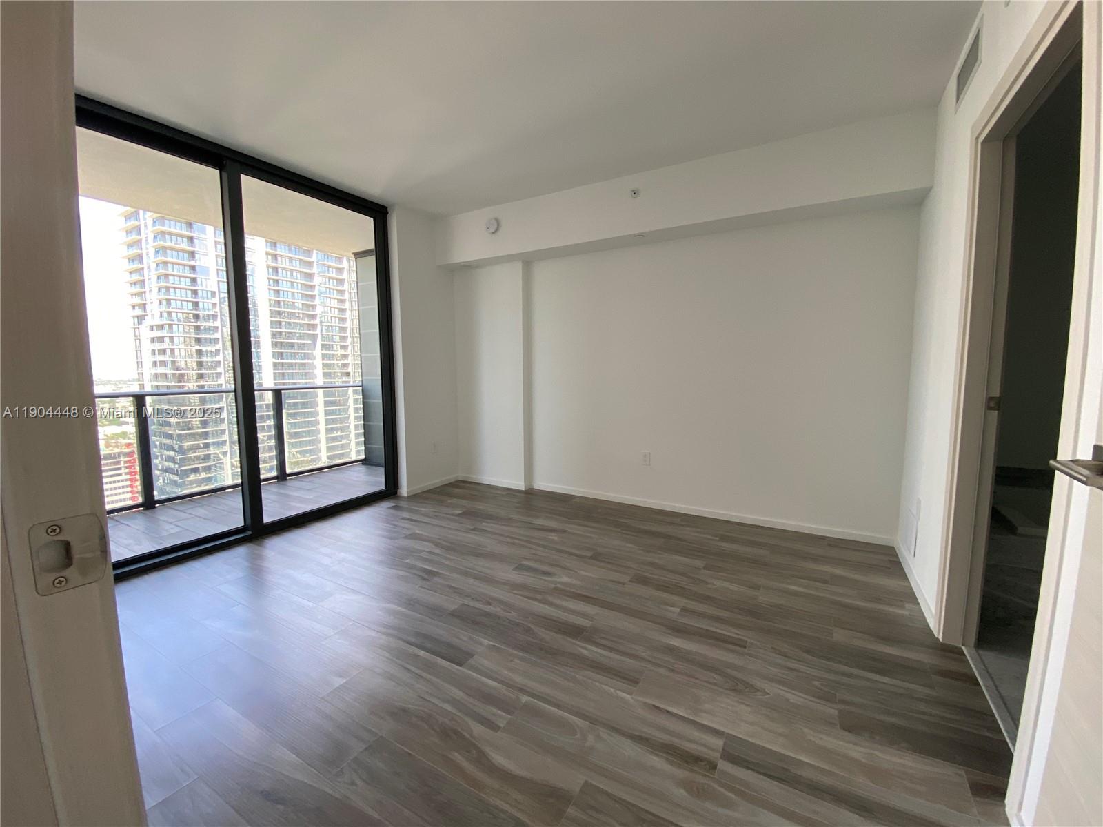 801 S Miami Ave #3410, Miami FL 33130