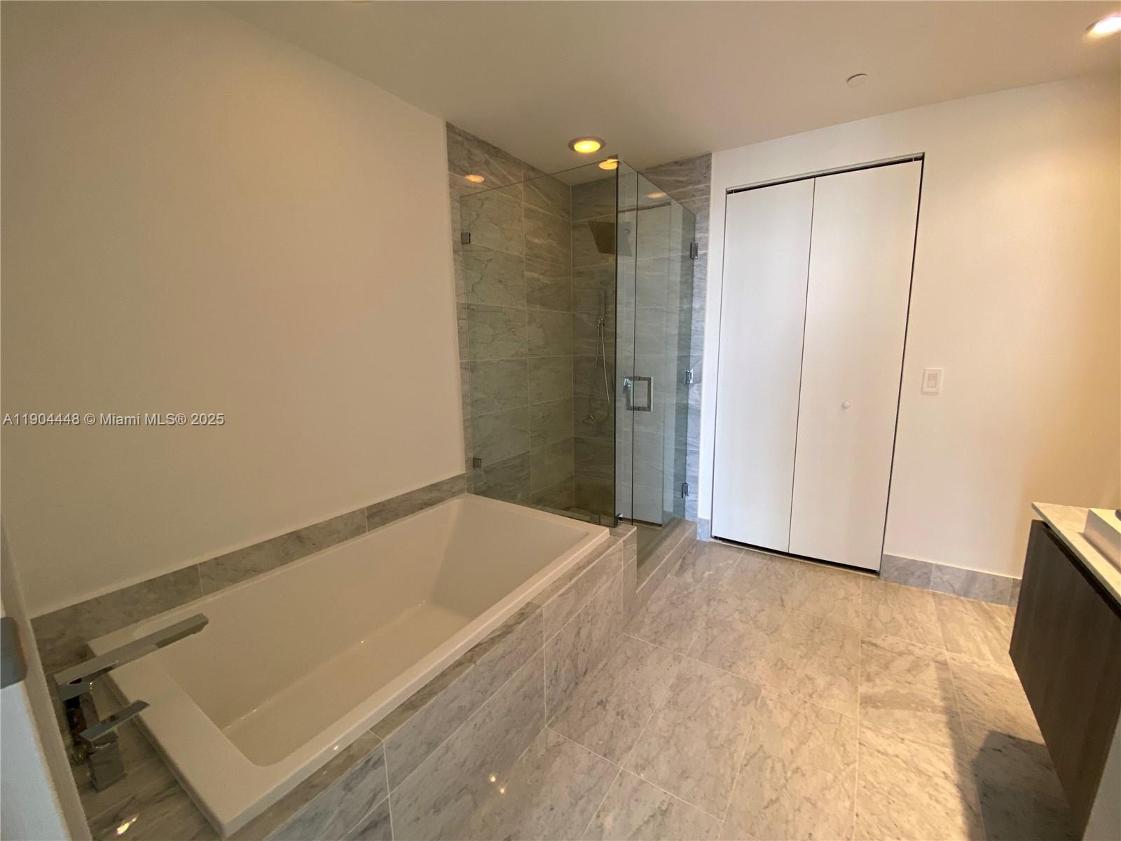 801 S Miami Ave #3410, Miami FL 33130