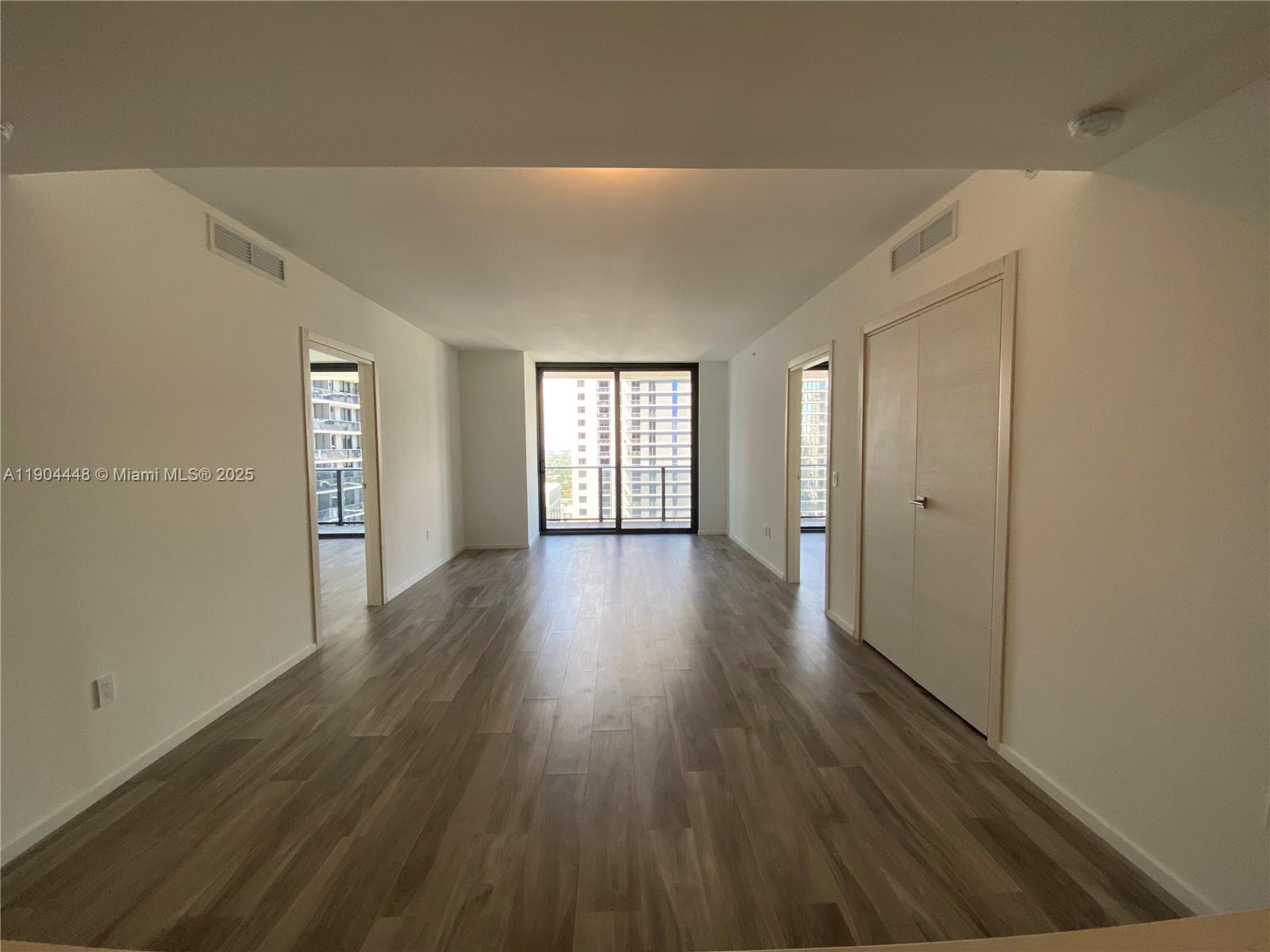 801 S Miami Ave #3410, Miami FL 33130
