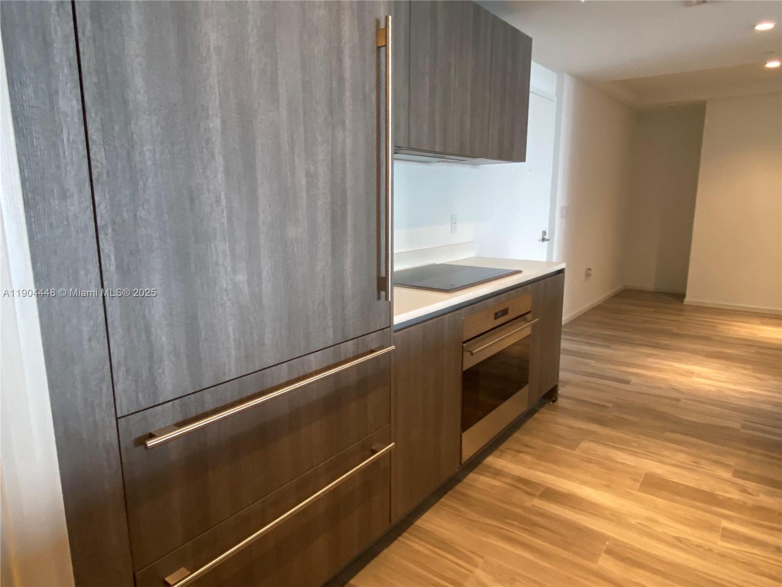 801 S Miami Ave #3410, Miami FL 33130