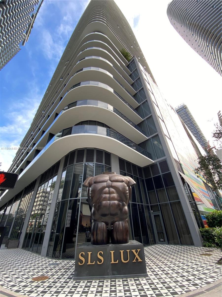 801 S Miami Ave #3410, Miami FL 33130