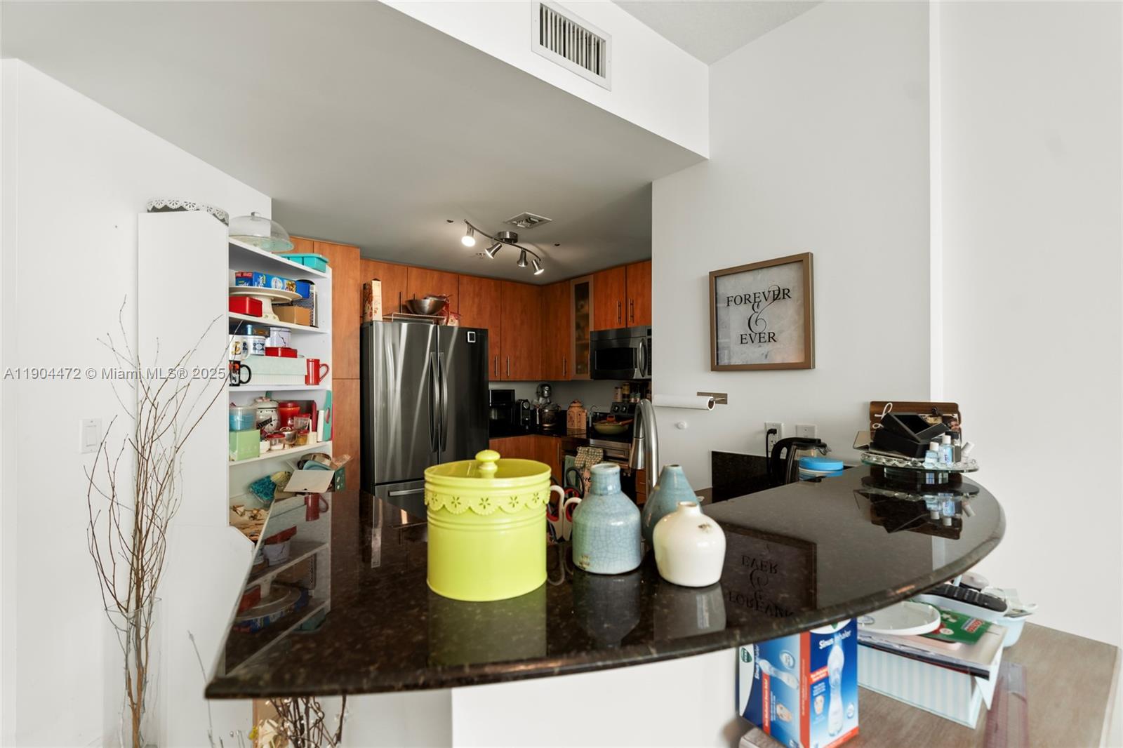 7900 Harbor Island Dr #1223, North Bay Village FL 33141