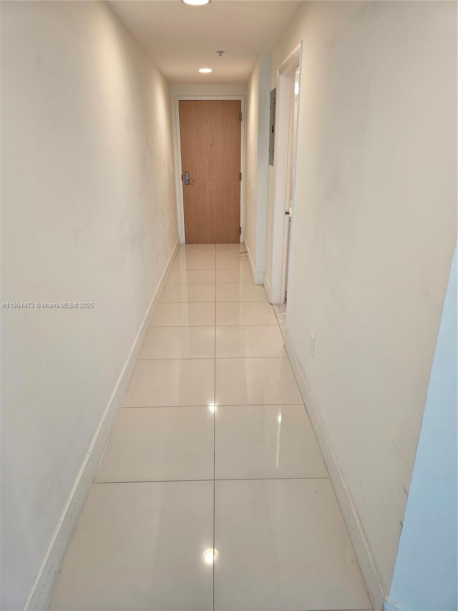 244 Biscayne Blvd #908, Miami FL 33132