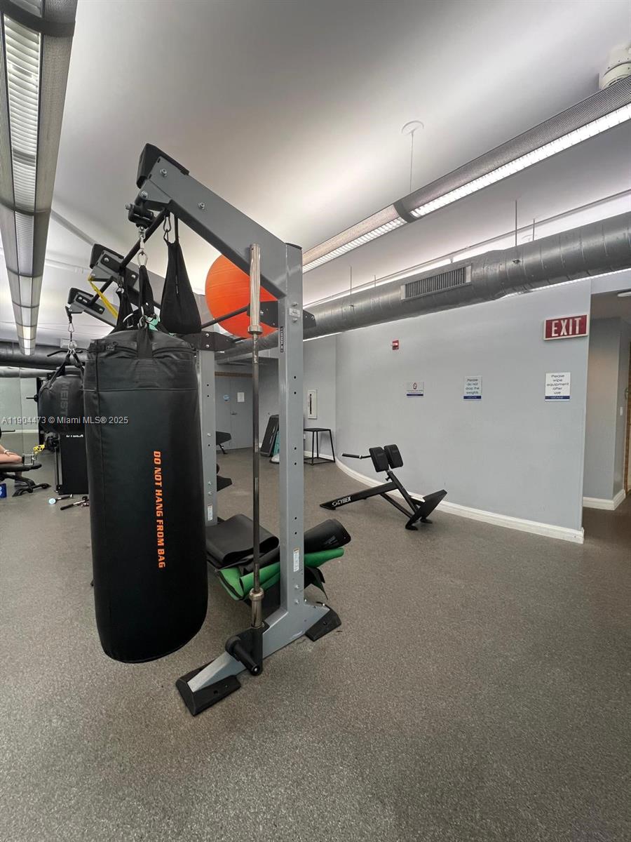 244 Biscayne Blvd #908, Miami FL 33132