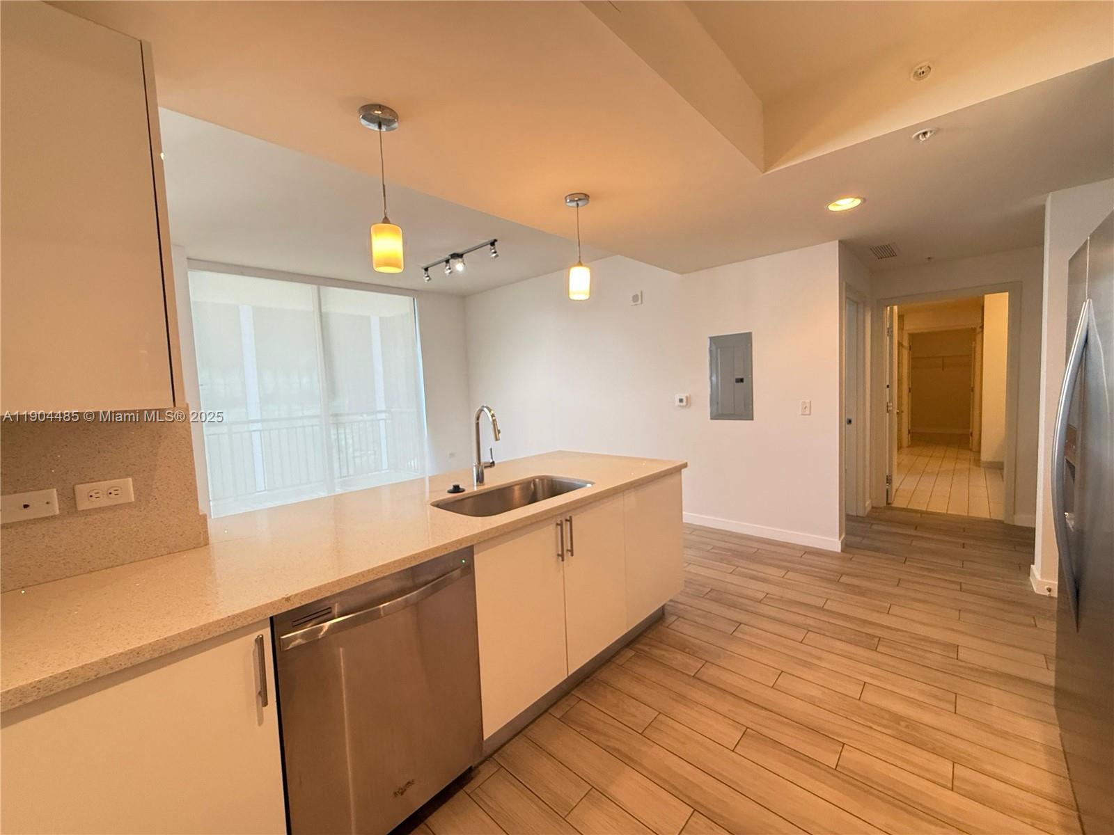 999 SW 1st Ave #1915, Miami FL 33130