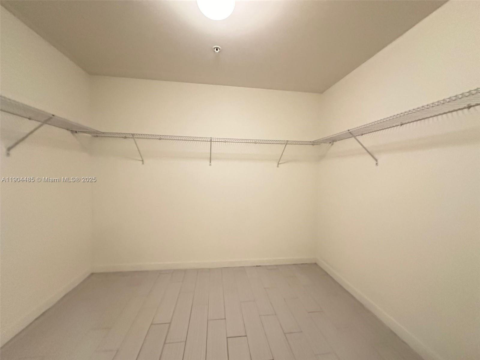 999 SW 1st Ave #1915, Miami FL 33130