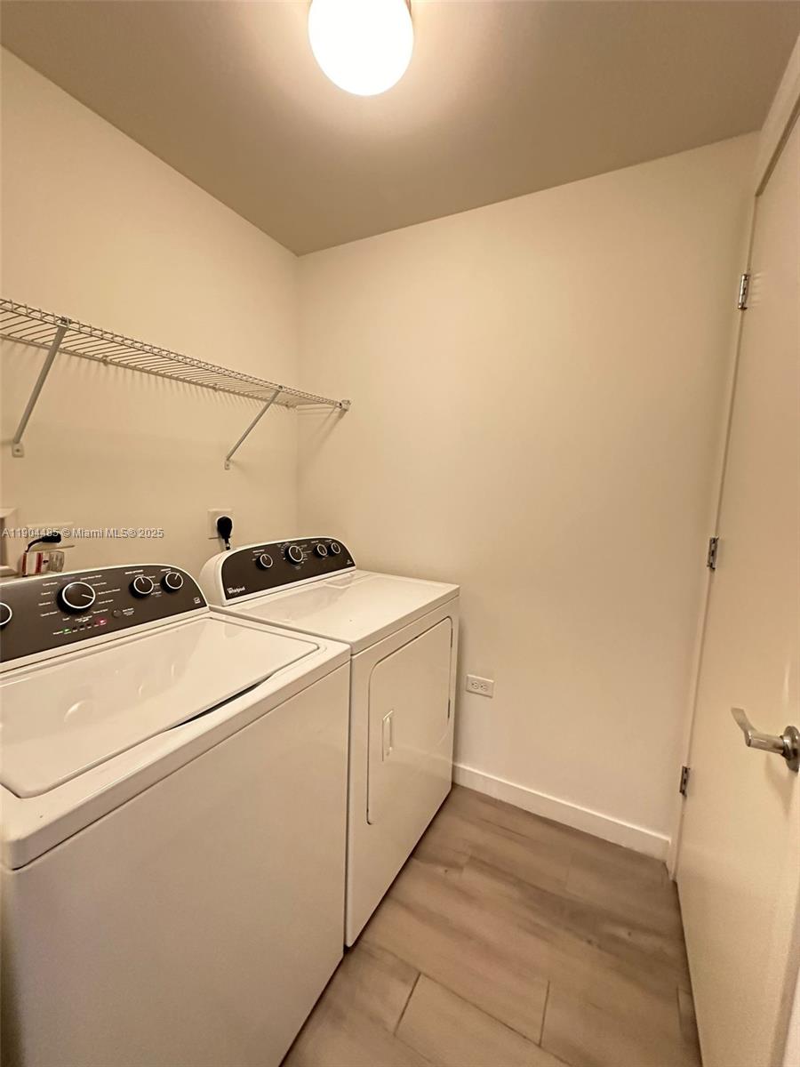 999 SW 1st Ave #1915, Miami FL 33130