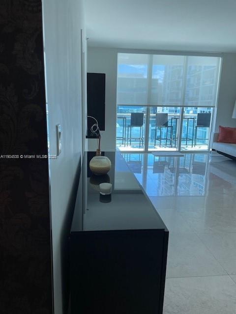 950 Brickell Bay Dr #1805, Miami FL 33131