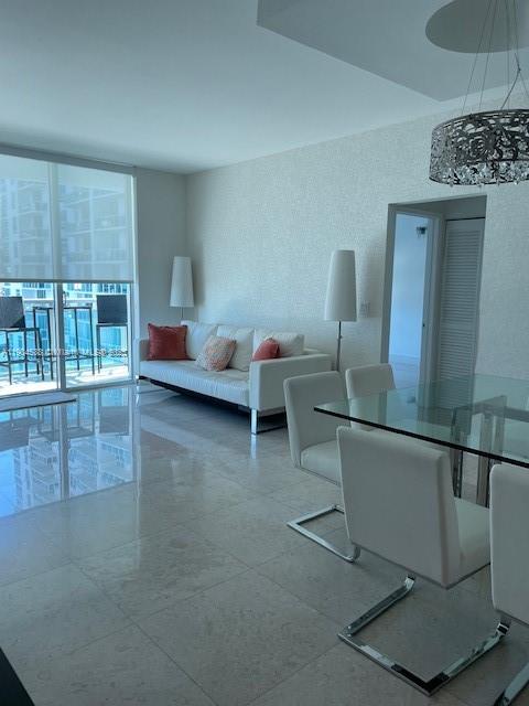 950 Brickell Bay Dr #1805, Miami FL 33131
