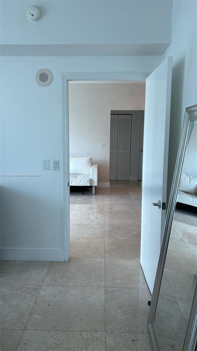950 Brickell Bay Dr #1805, Miami FL 33131