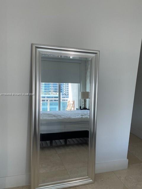 950 Brickell Bay Dr #1805, Miami FL 33131