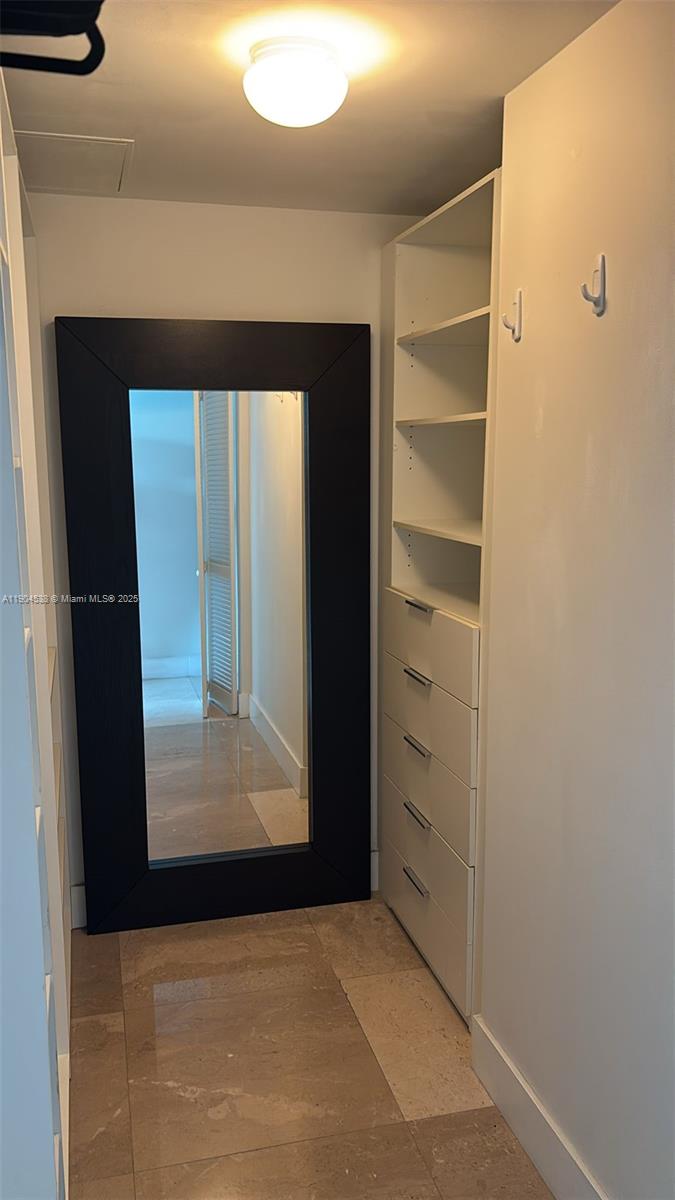 950 Brickell Bay Dr #1805, Miami FL 33131