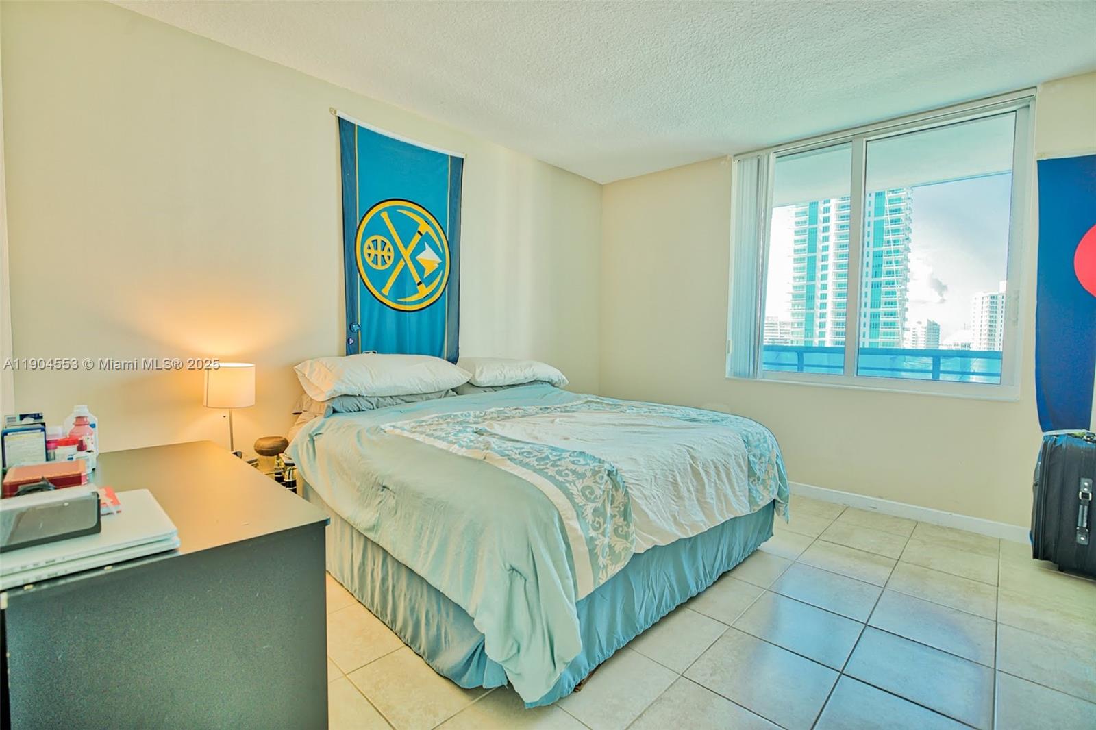 325 S Biscayne Blvd #1717, Miami FL 33131