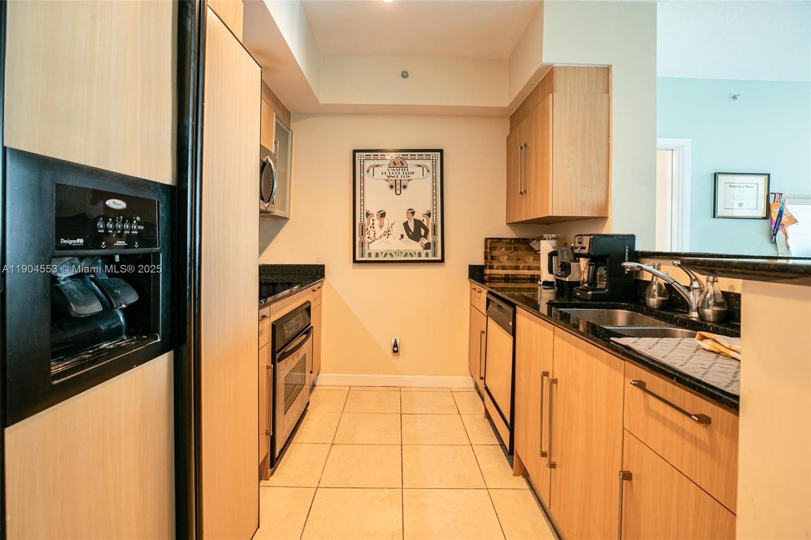 325 S Biscayne Blvd #1717, Miami FL 33131