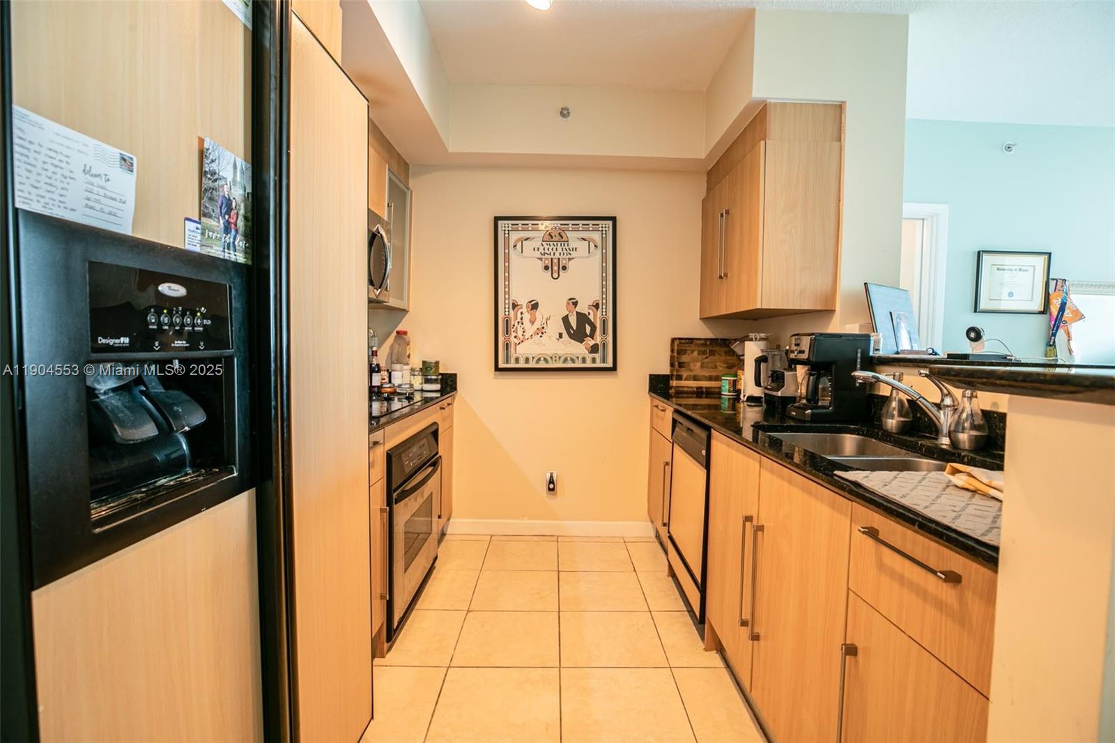325 S Biscayne Blvd #1717, Miami FL 33131
