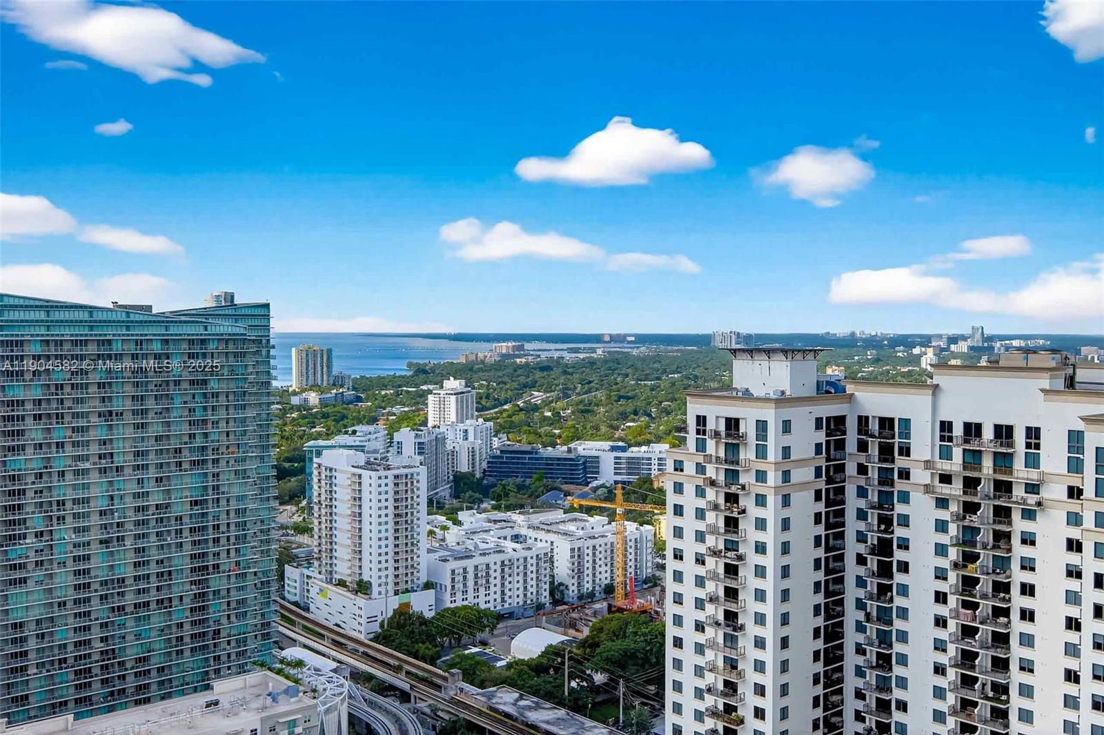 45 SW 9th St #3704, Miami FL 33130